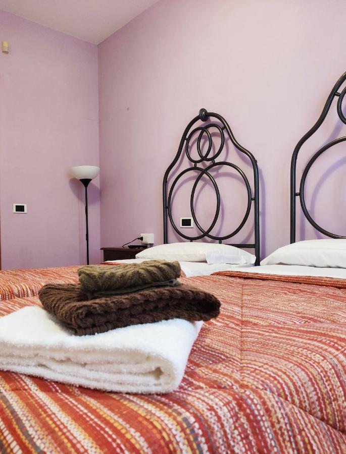 Bed and Breakfast Aduepassi Ascoli Piceno Exterior foto